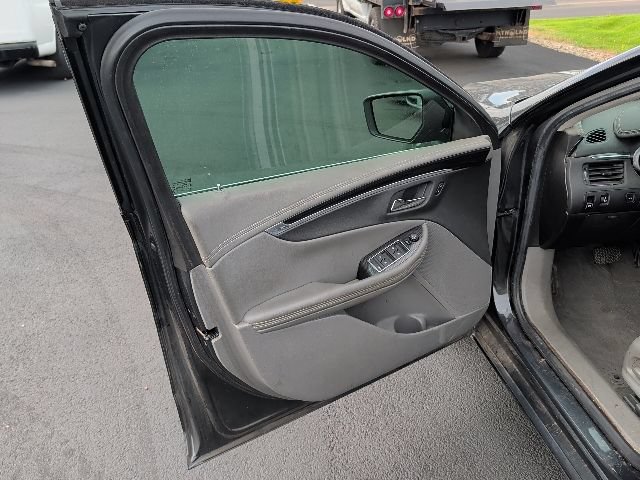 Used 2019 Chevrolet Impala LS FWD image 34
