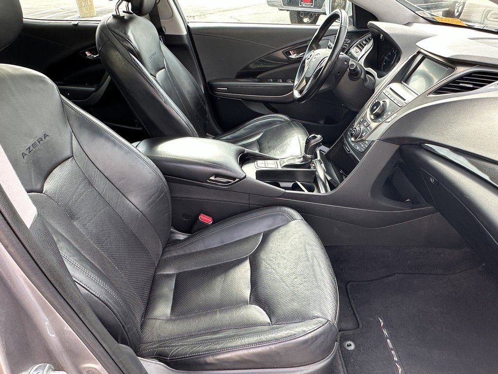 Used 2012 Hyundai Azera w/ Technology Pkg image 18