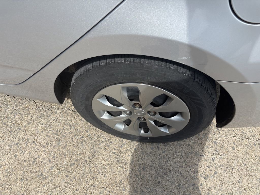 Used 2017 Hyundai Accent SE FWD image 7