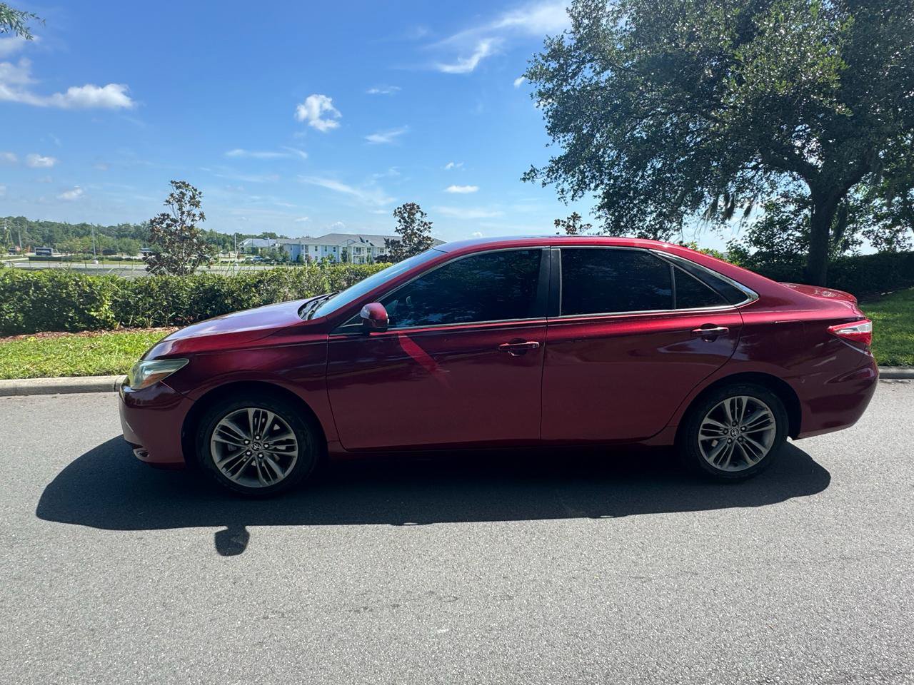 Used 2016 Toyota Camry SE FWD image 7