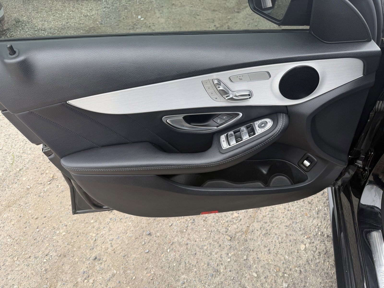 Used 2019 Mercedes-Benz C 300 Sedan image 17