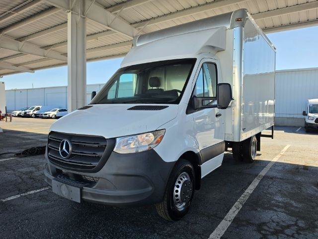 Used 2024 Mercedes-Benz Sprinter 3500 image 2