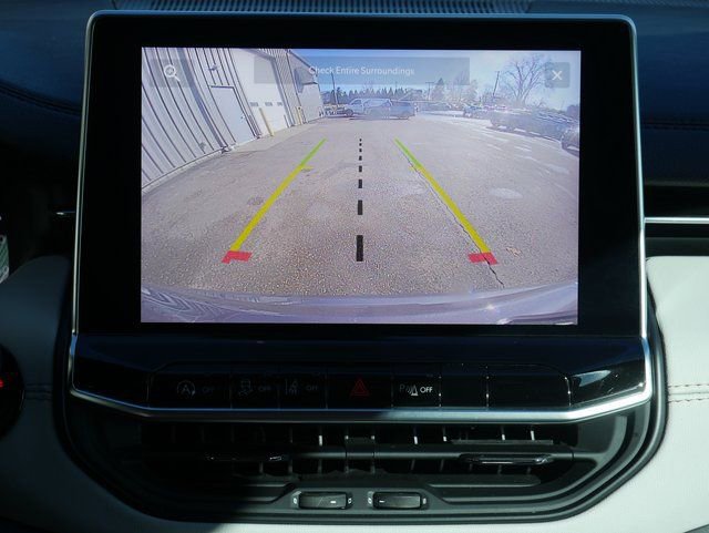 Used 2024 Jeep Compass Limited image 5