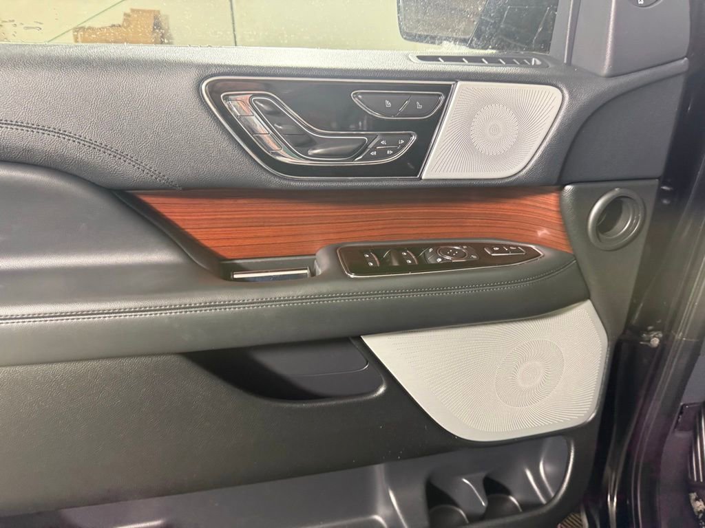 Certified 2023 Lincoln Navigator Reserve image 25