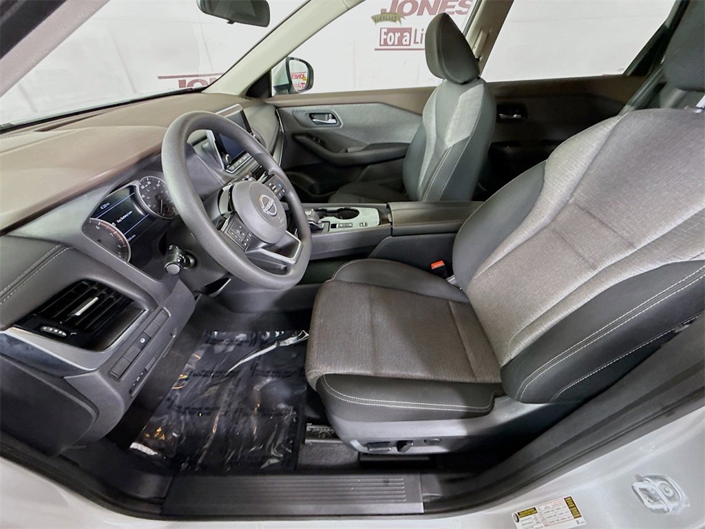 Certified 2022 Nissan Rogue SV image 23