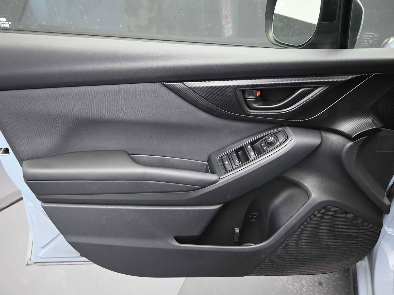 Used 2019 Subaru Crosstrek 2.0i Premium w/ Moonroof Package image 12