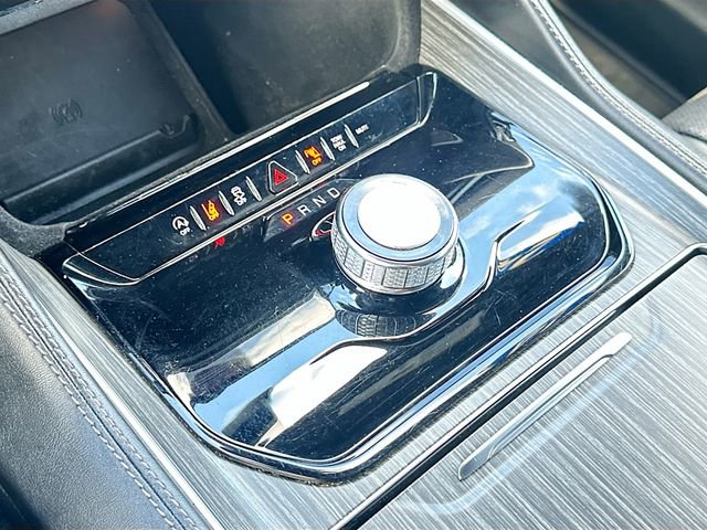 Used 2024 Jeep Wagoneer Series II w/ Flexible Seating Group image 17