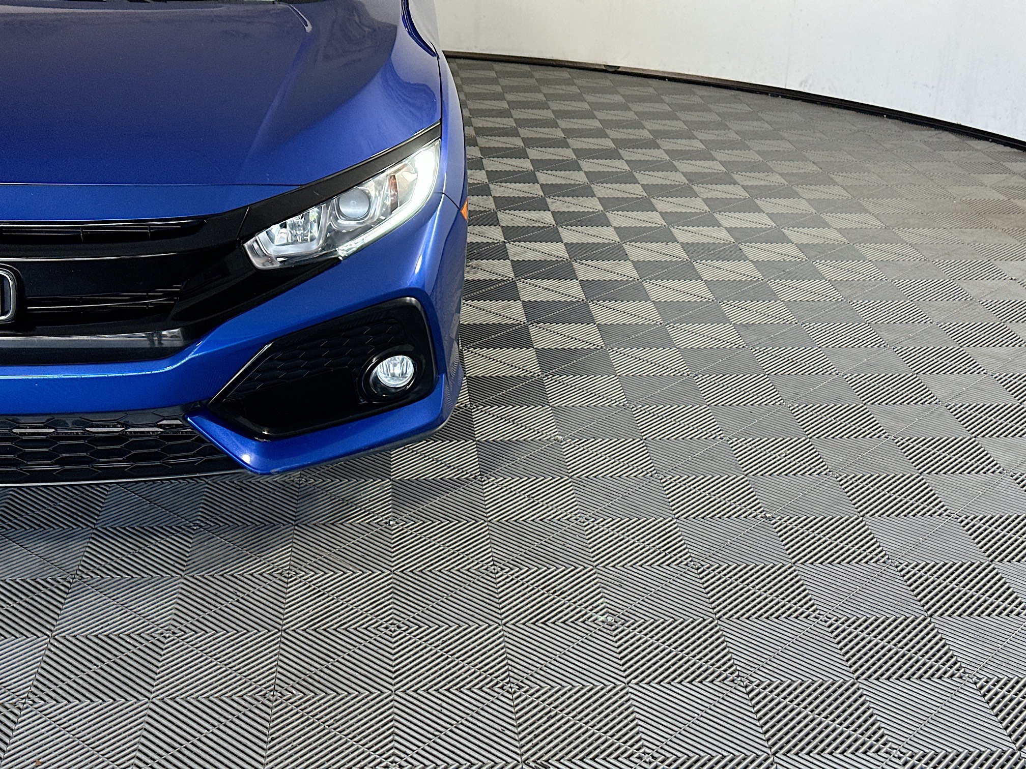 Used 2019 Honda Civic EX image 9