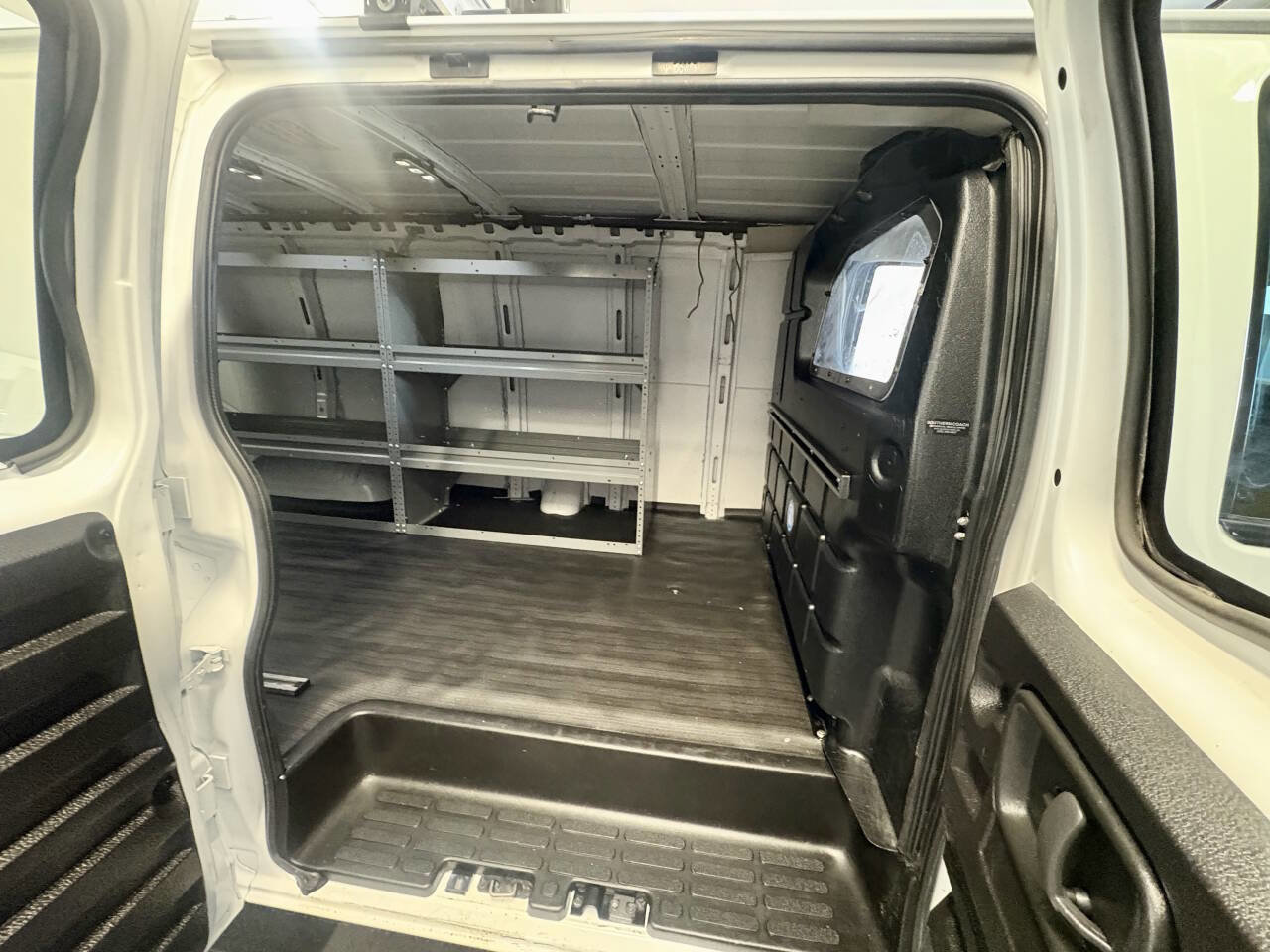 Used 2021 Chevrolet Express 2500 Extended w/ Enhanced Convenience Package image 4