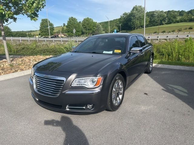 Used 2013 Chrysler 300 C RWD image 32