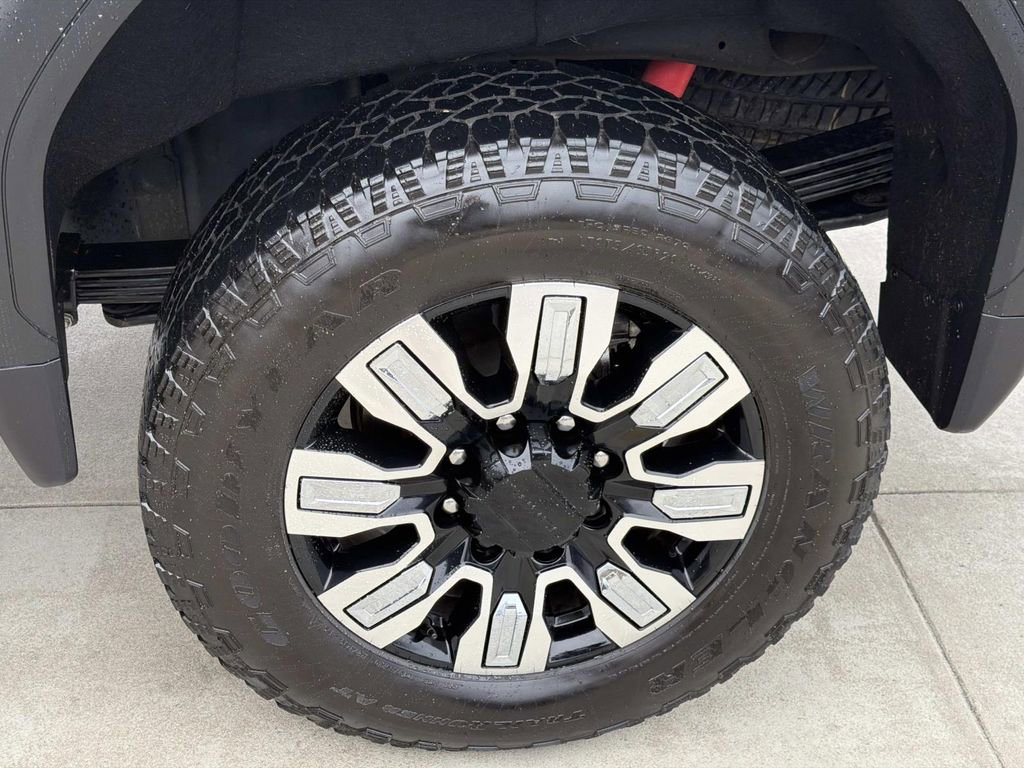 Used 2024 GMC Sierra 2500 Denali w/ Denali Reserve Package image 12