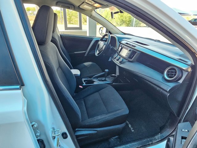 Used 2014 Toyota RAV4 LE image 18