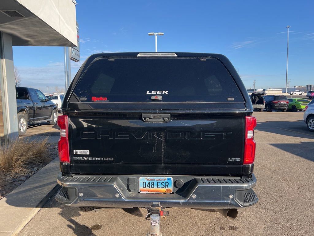 Used 2020 Chevrolet Silverado 3500 LTZ w/ LTZ Premium Package image 3