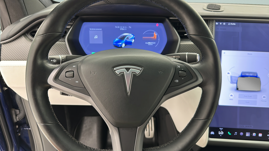 Used 2018 Tesla Model X 75D AWD/4WD image 16