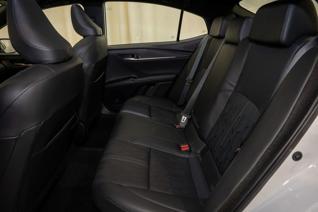 Used 2025 Toyota Camry XSE image 8