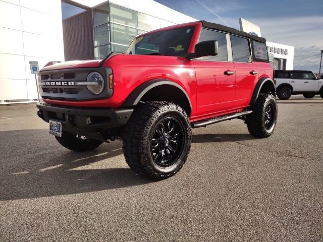 Used 2022 Ford Bronco Big Bend image 2