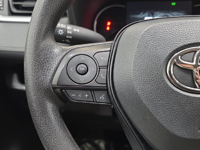 Certified 2025 Toyota RAV4 XLE AWD/4WD image 13
