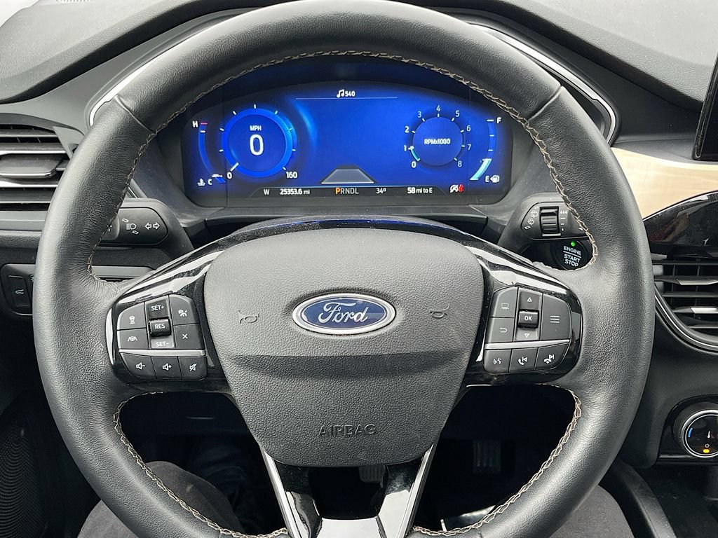 Used 2022 Ford Escape Titanium w/ Titanium Elite Package AWD/4WD image 11