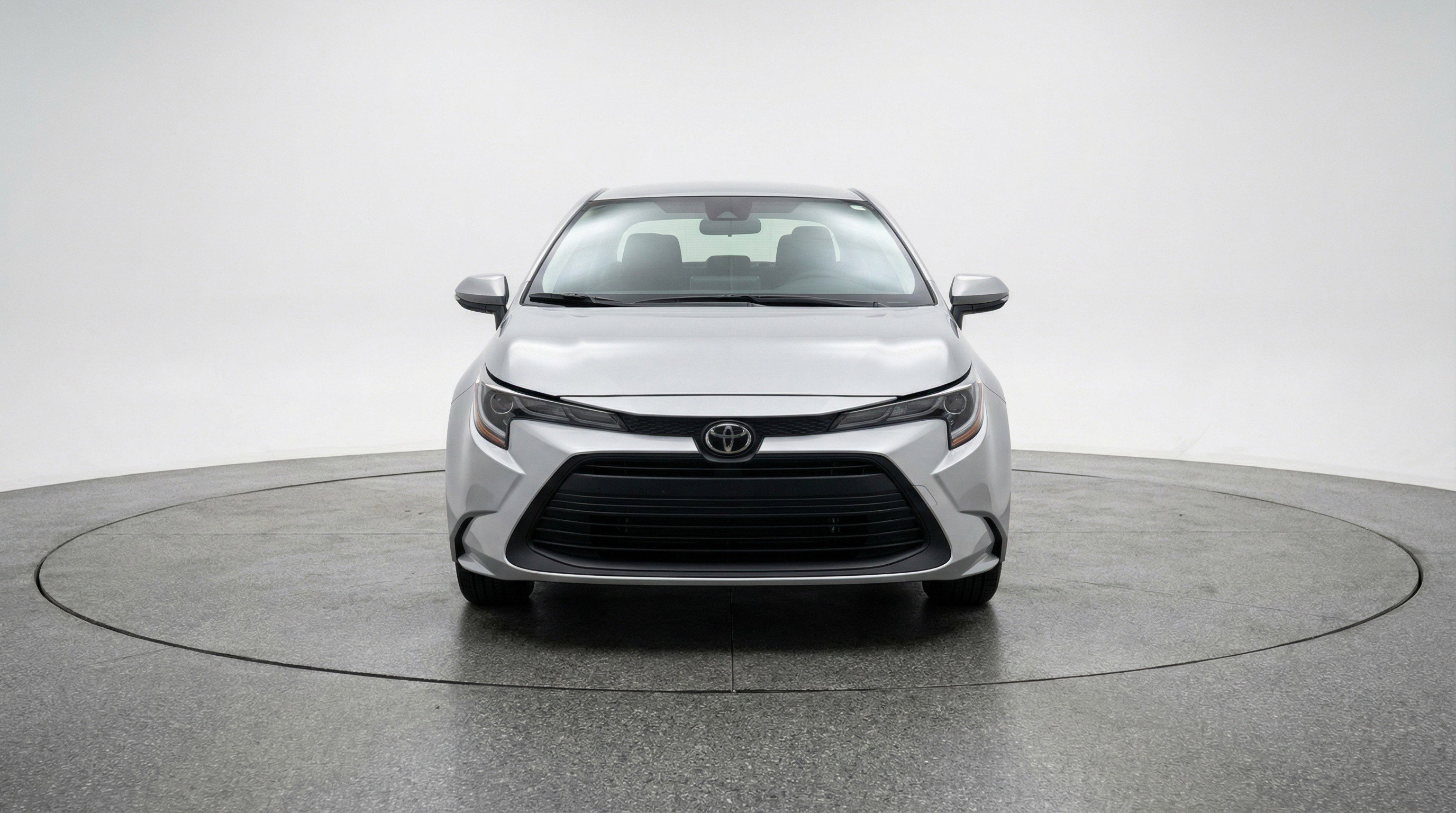 Used 2025 Toyota Corolla LE FWD image 2