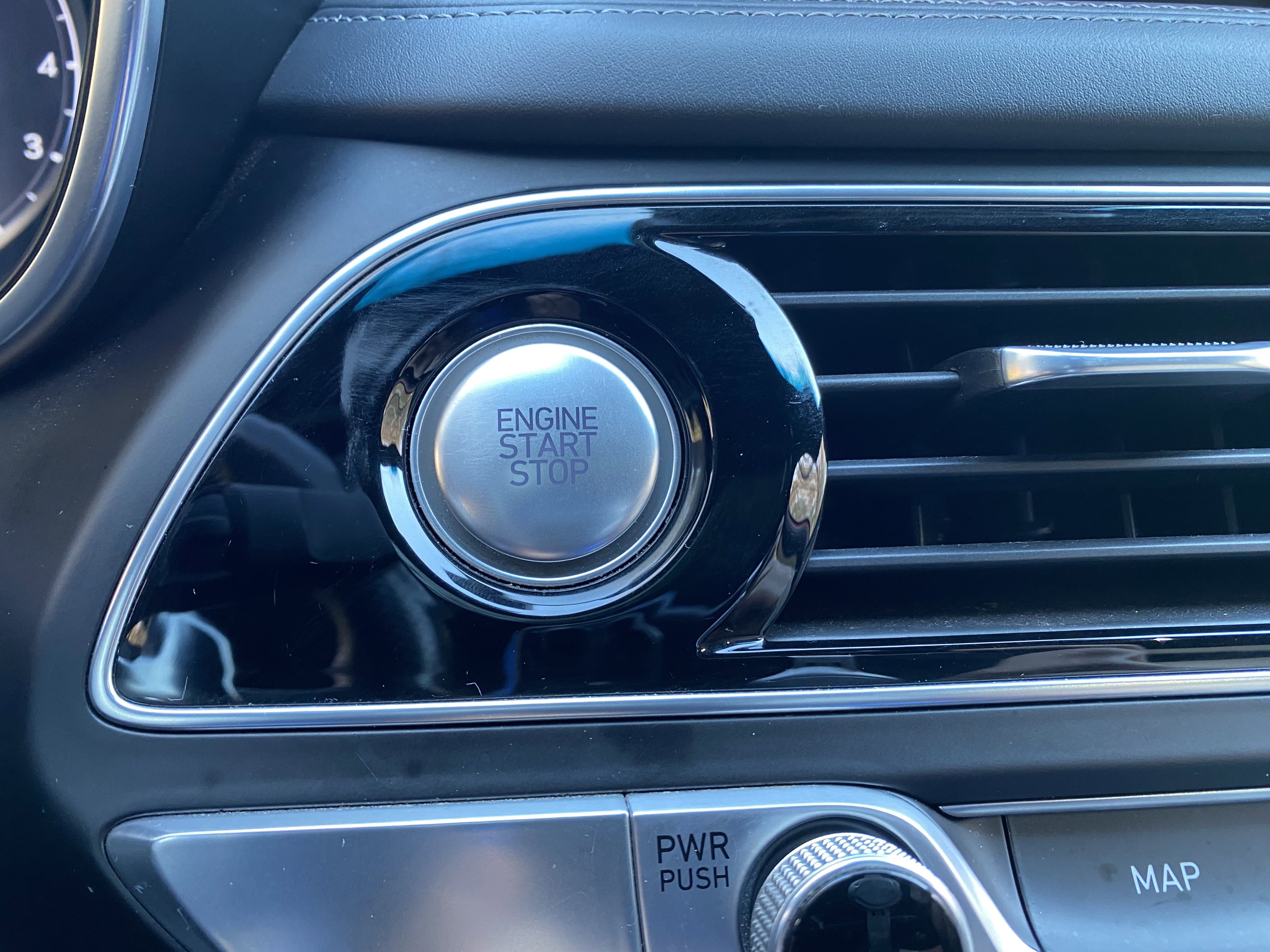 Used 2022 Genesis G70 2.0T w/ Prestige Package image 27