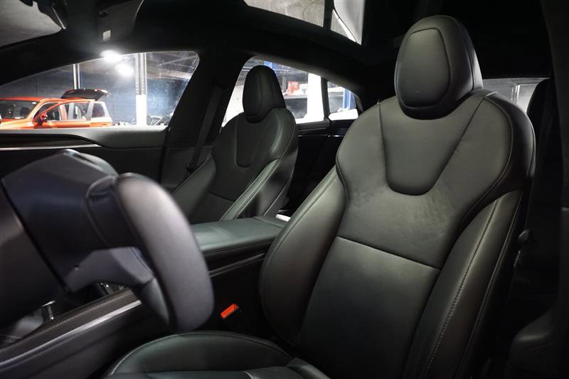 Used 2022 Tesla Model S Plaid image 17