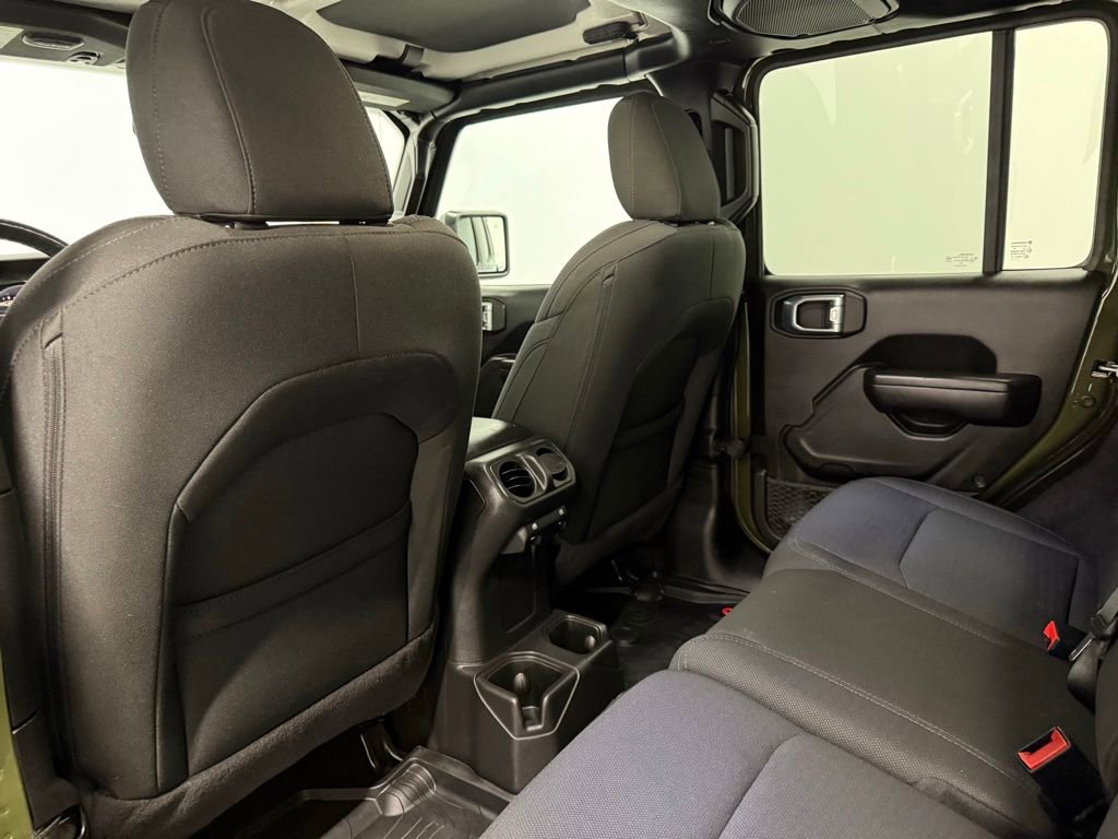 Used 2021 Jeep Wrangler Unlimited Sport image 23