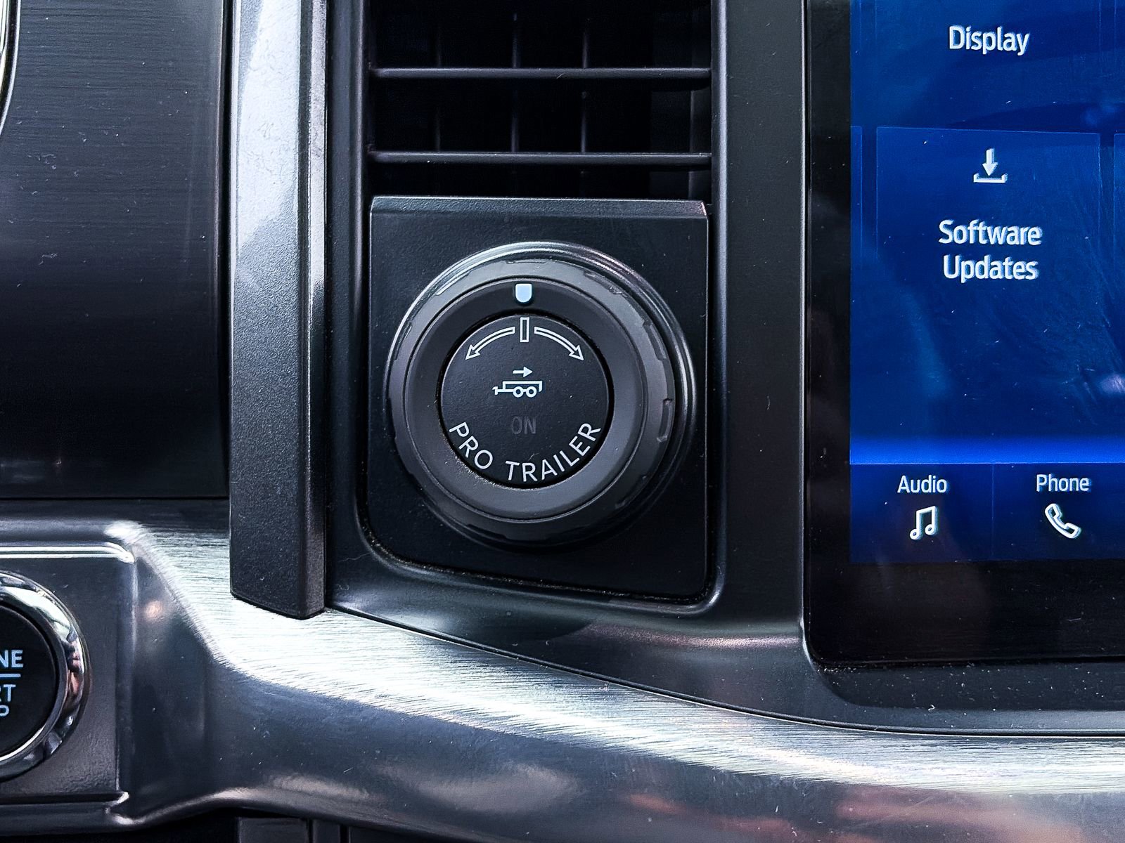 Used 2023 Ford F150 Lariat w/ Equipment Group 502A High AWD/4WD image 29