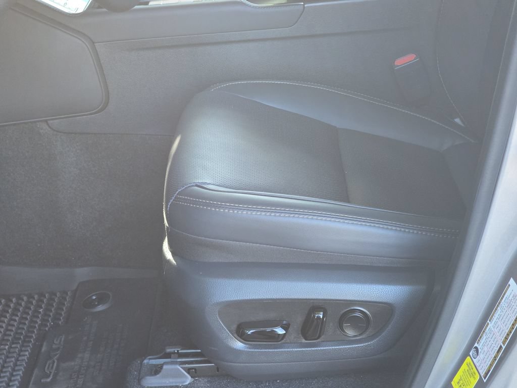 Certified 2024 Lexus GX 550 AWD/4WD image 29