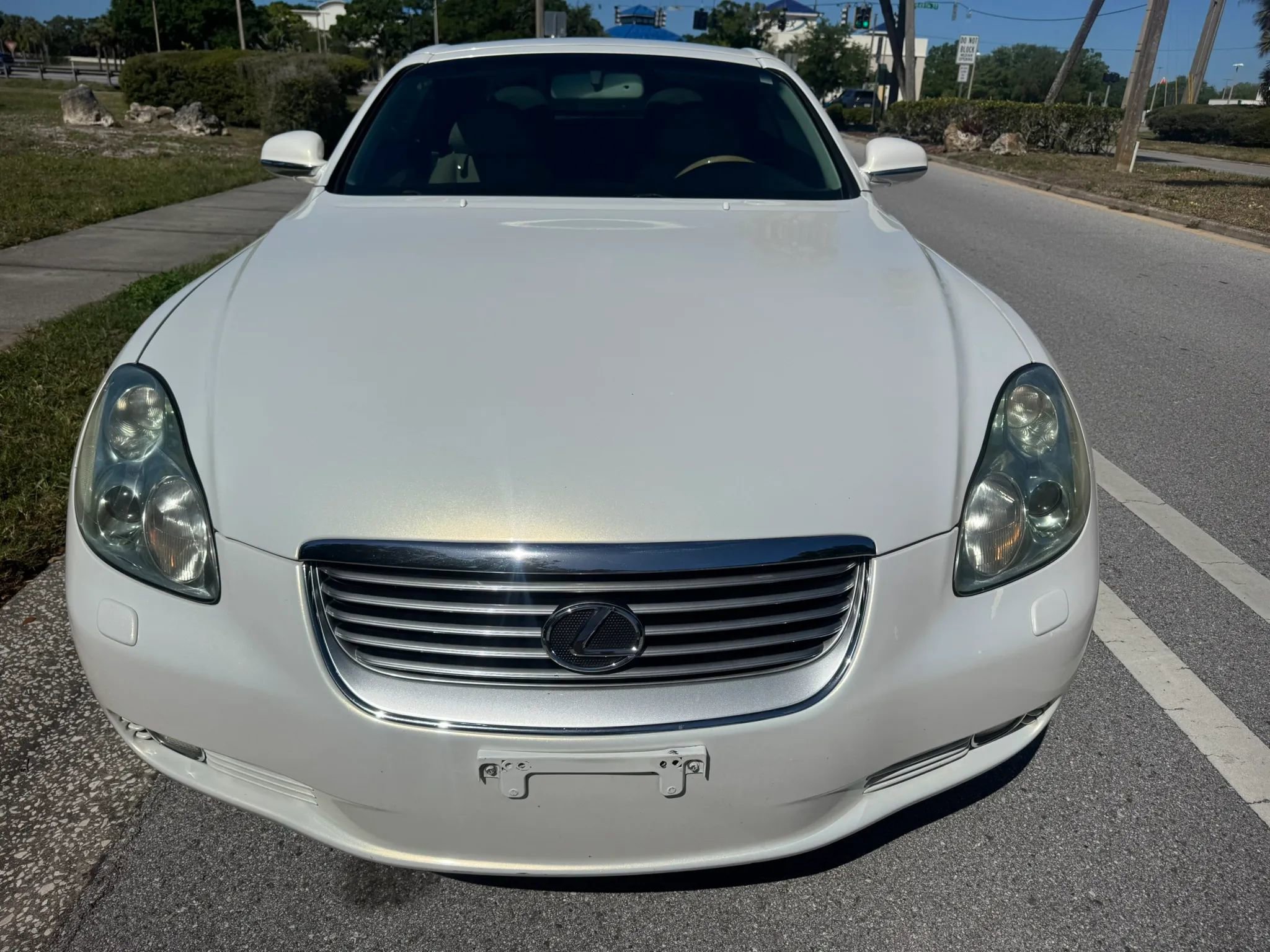 Used 2003 Lexus SC 430 Convertible image 2