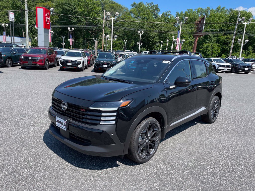 New 2026 Nissan Kicks SR