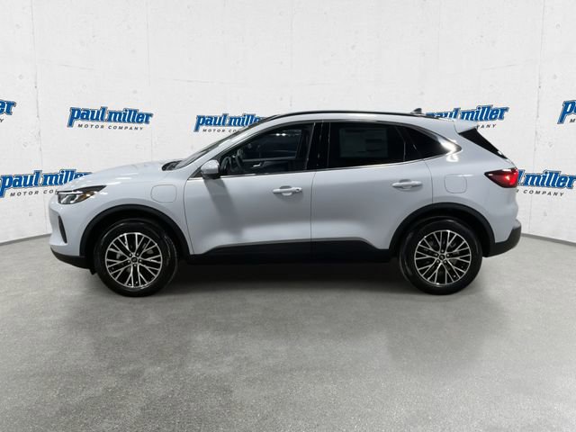 New 2025 Ford Escape SE w/ PHEV Premium Package image 7