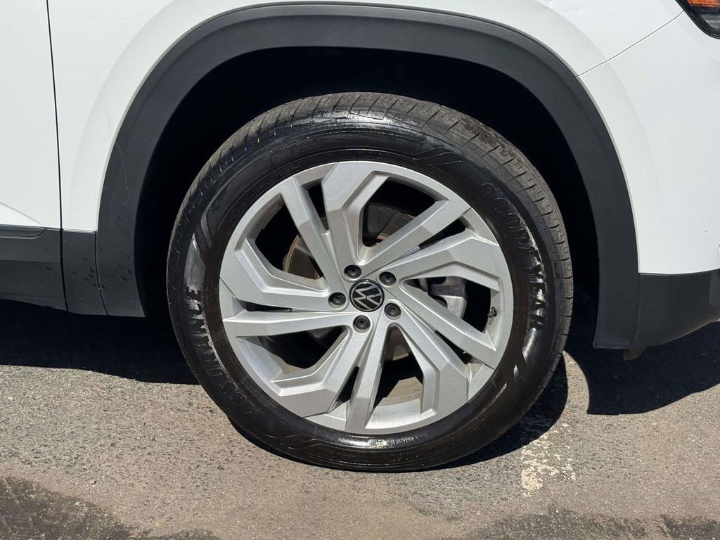 Used 2023 Volkswagen Atlas SE AWD/4WD image 6