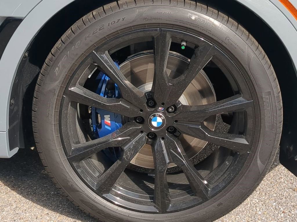 New 2026 BMW X7 xDrive40i w/ M Sport Package image 11