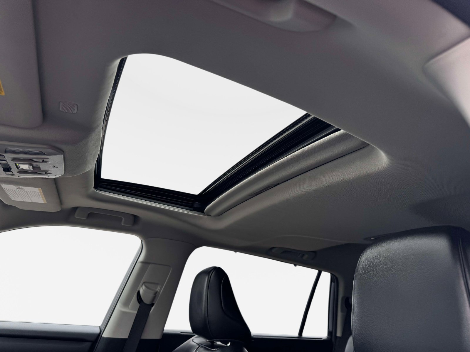 Used 2022 Toyota Highlander XLE image 22