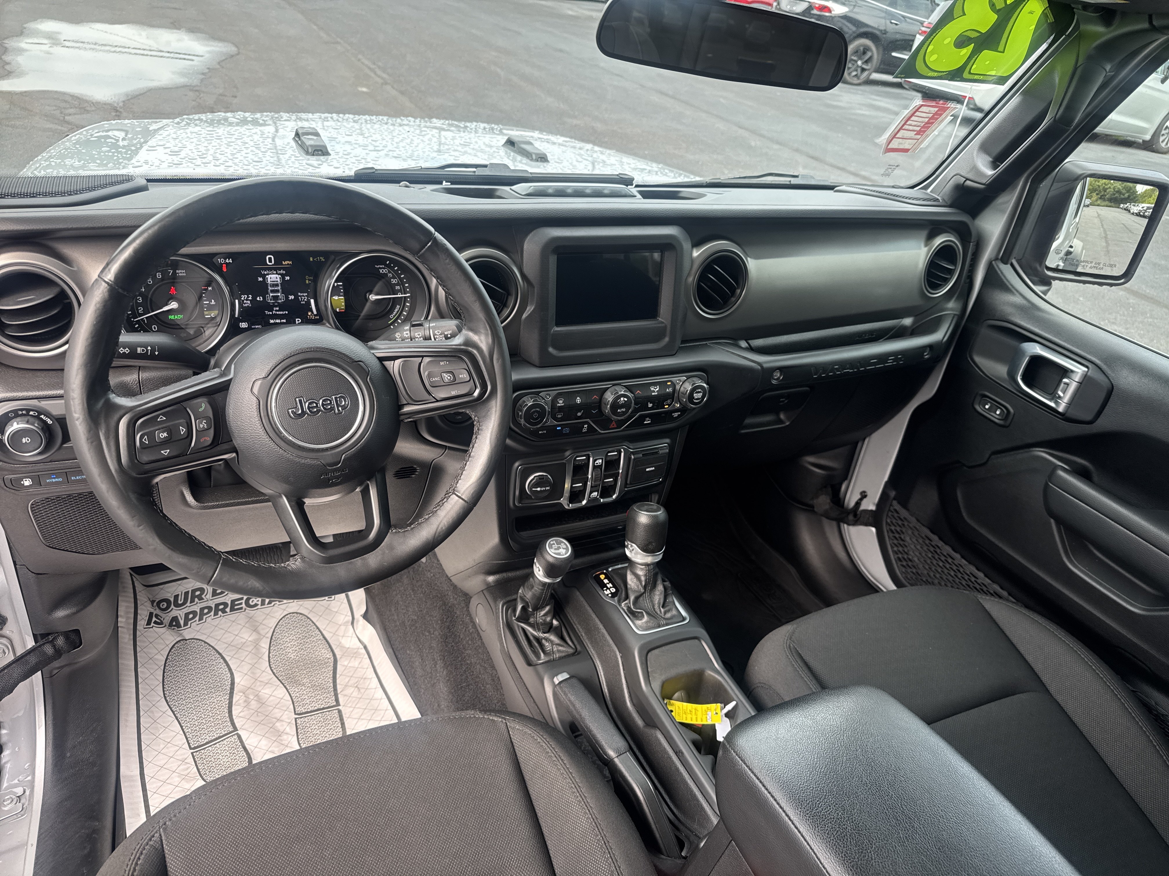 Used 2023 Jeep Wrangler Unlimited w/ Cold Weather Group AWD/4WD image 14