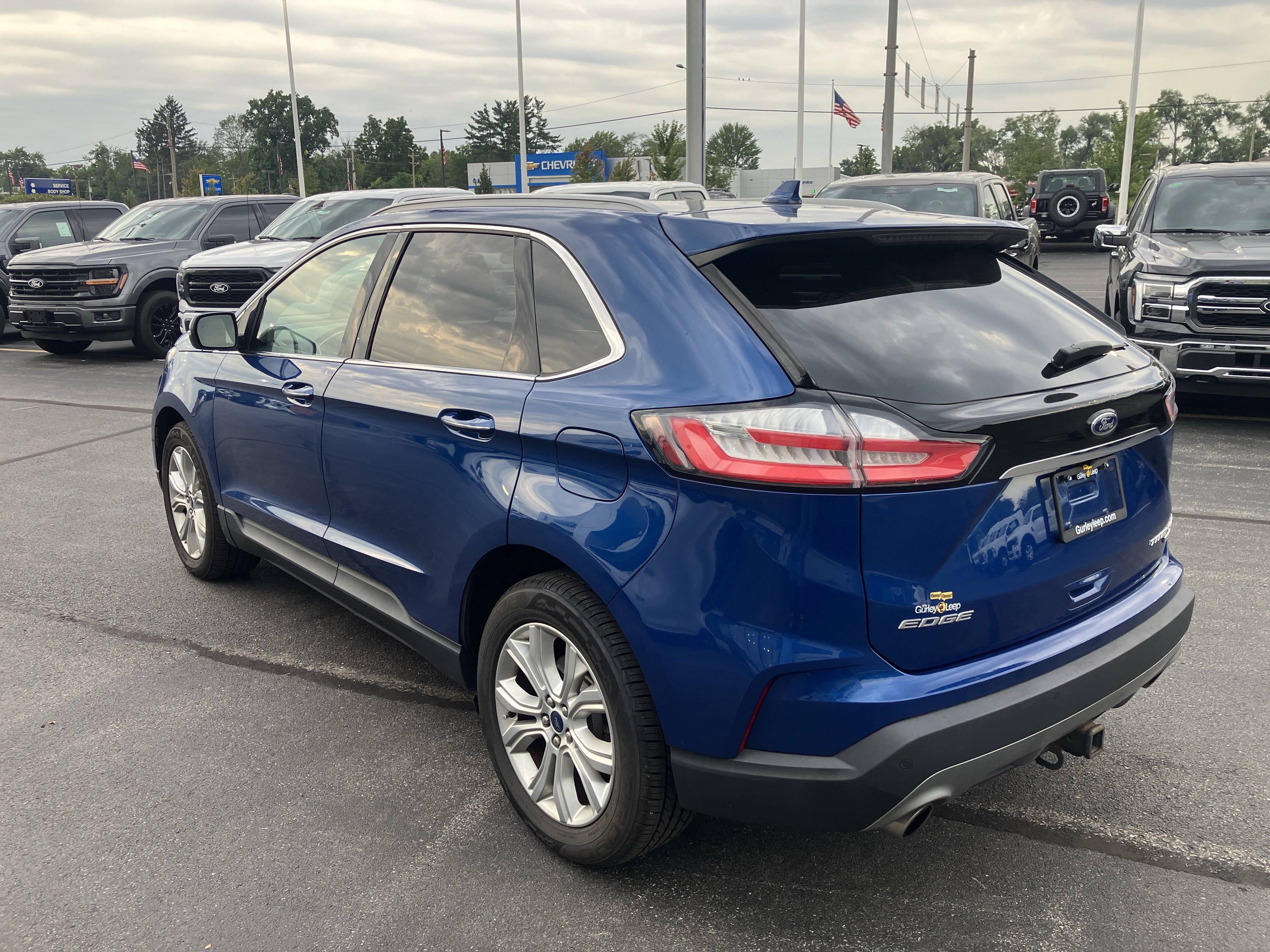 Used 2020 Ford Edge Titanium w/ Class II Trailer Tow Package AWD/4WD image 5