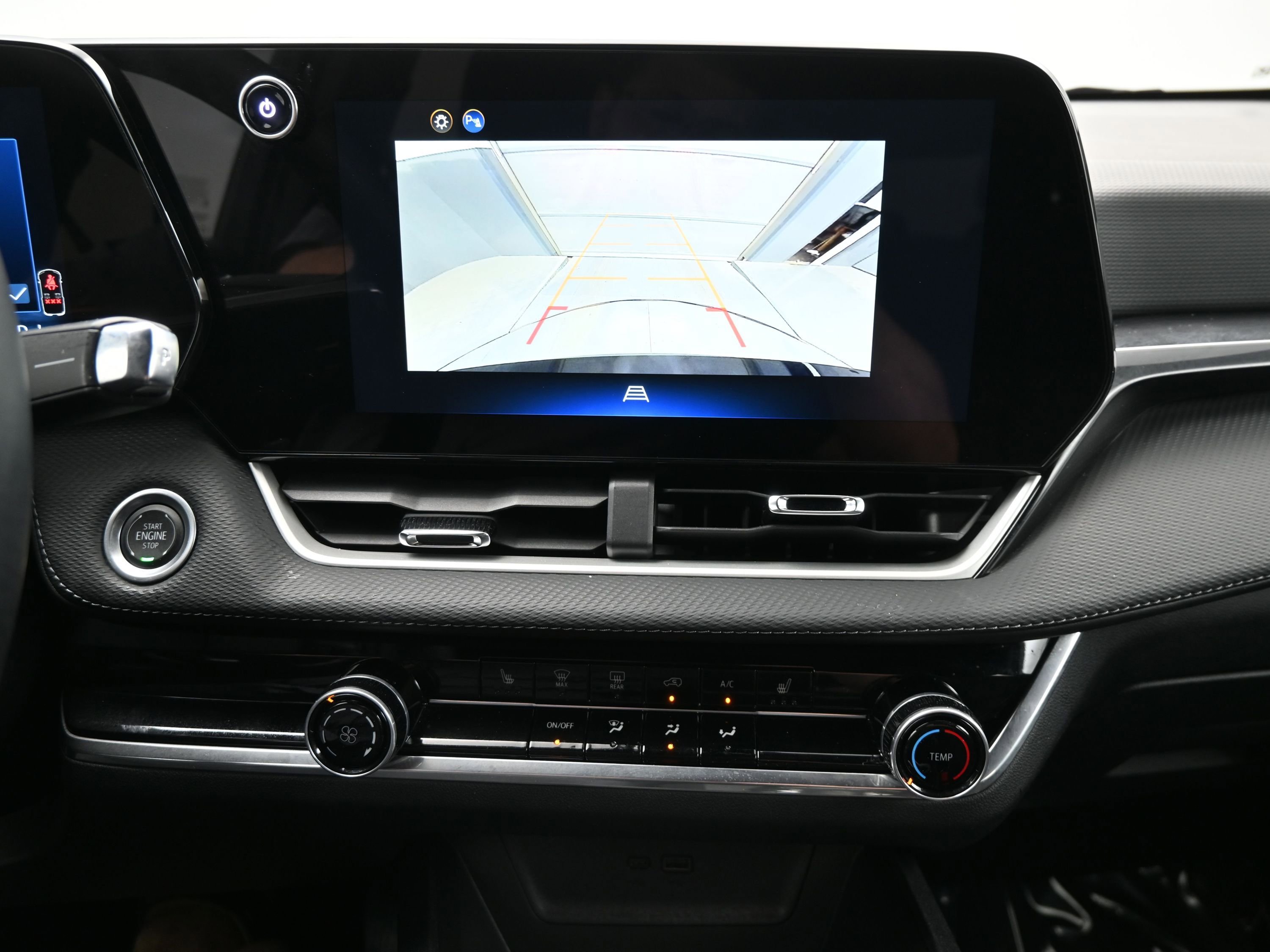 Used 2025 Chevrolet Equinox LT image 18