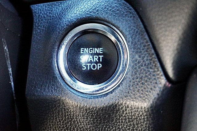 Used 2021 Toyota RAV4 XLE image 29