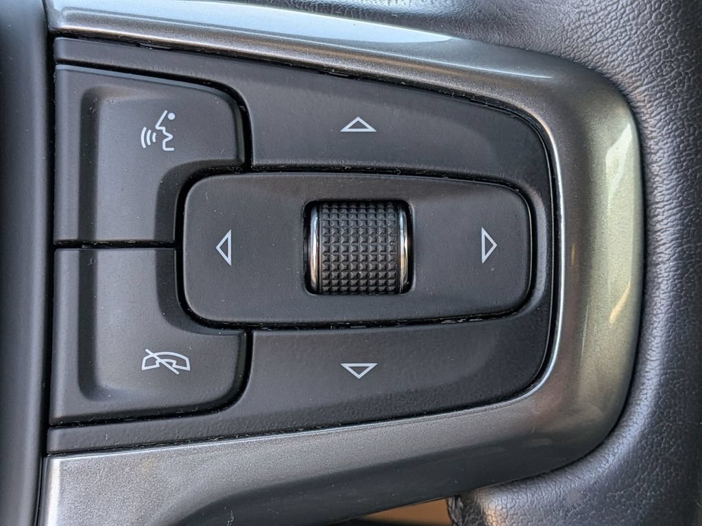 Used 2021 Chevrolet Tahoe Premier w/ Premium Package AWD/4WD image 18