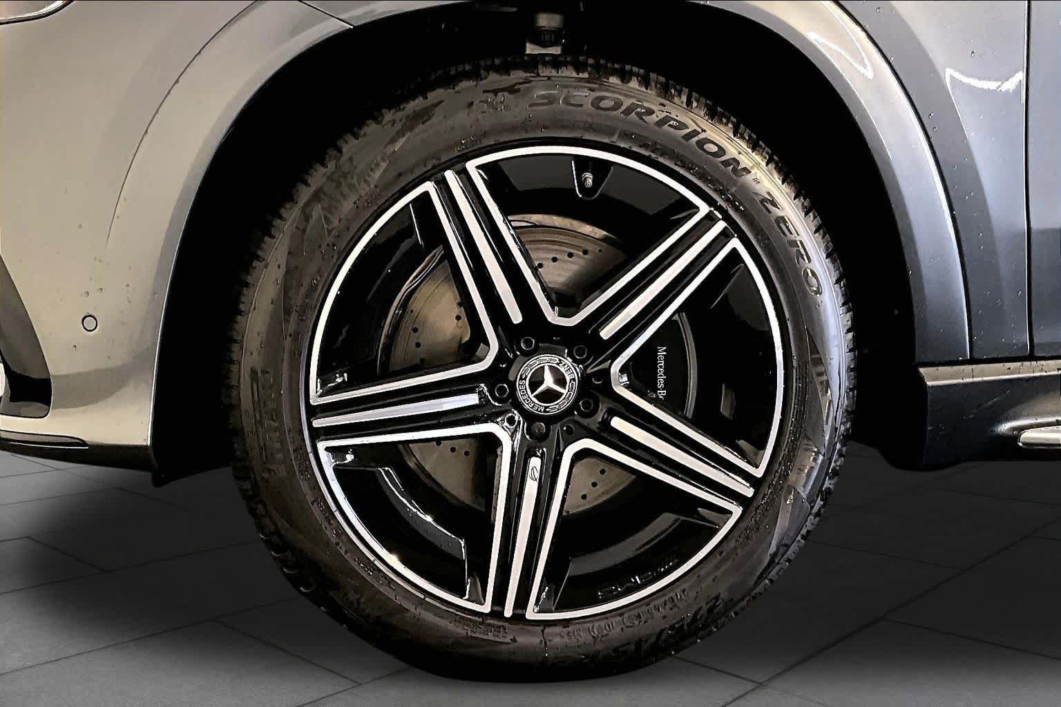 New 2026 Mercedes-Benz GLE 450 4MATIC image 17