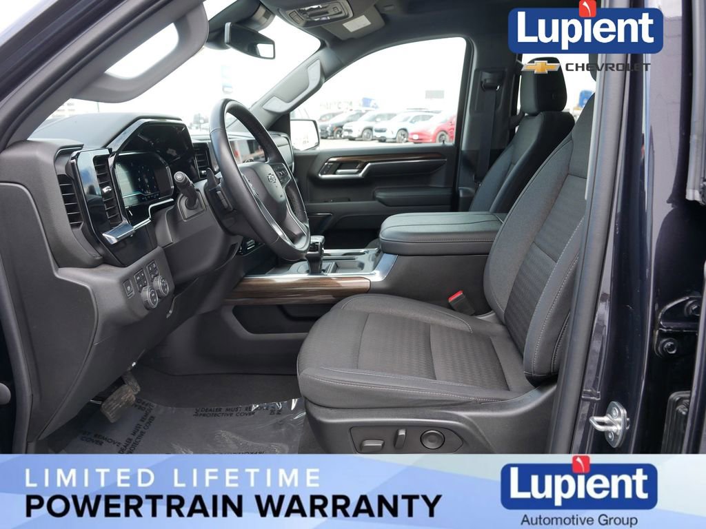 Used 2023 Chevrolet Silverado 1500 RST w/ Convenience Package II image 15