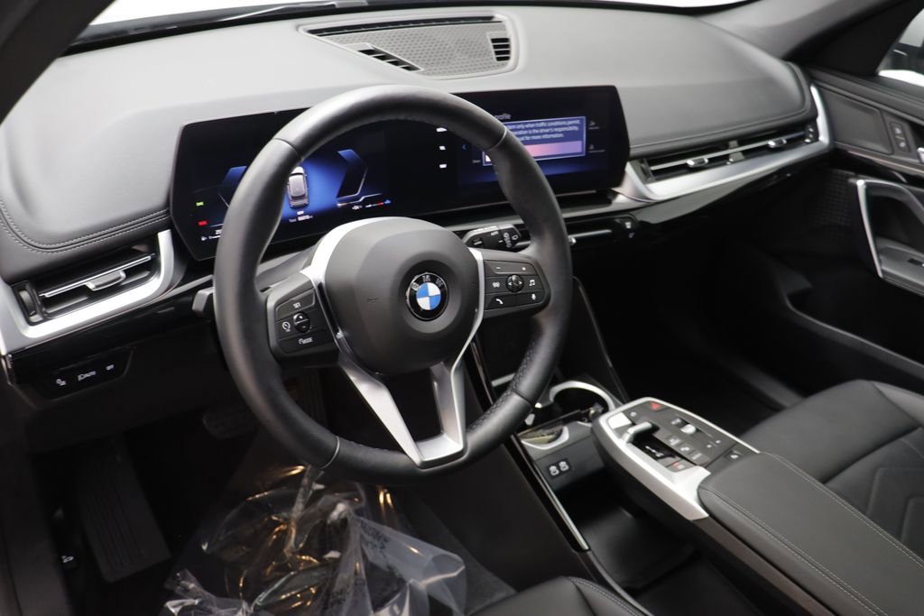 Certified 2025 BMW X1 xDrive28i w/ Convenience Package image 6