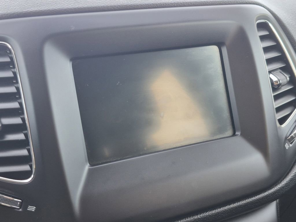 Used 2019 Jeep Compass Latitude w/ Popular Equipment Group image 20