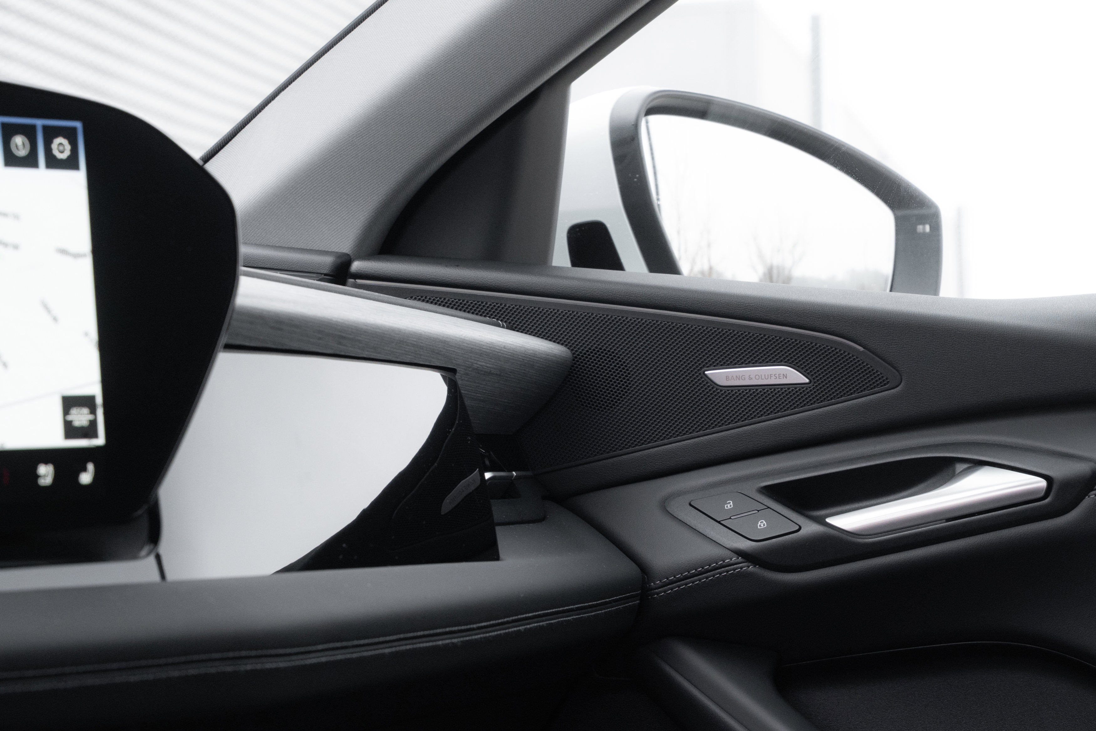 Used 2025 Audi Q6 e-tron Premium Plus w/ Premium Plus image 16