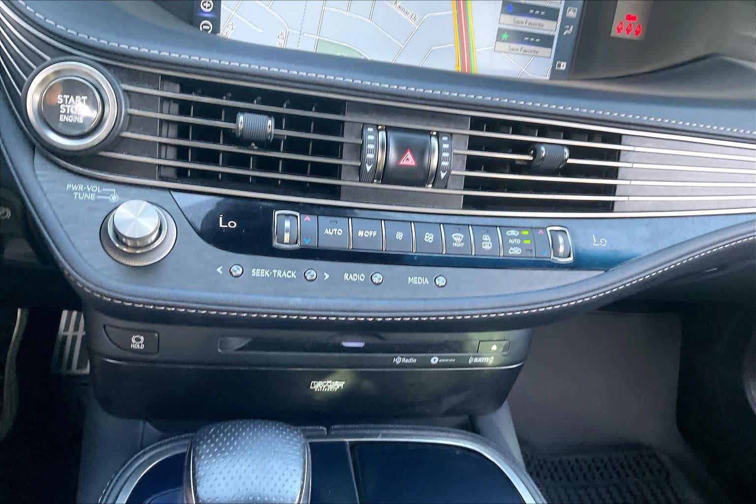Used 2018 Lexus LS 500 F Sport w/ Accessory Package (Z2) AWD/4WD image 32