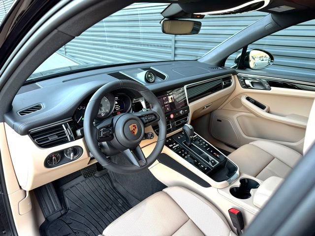 New 2026 Porsche Macan S image 4