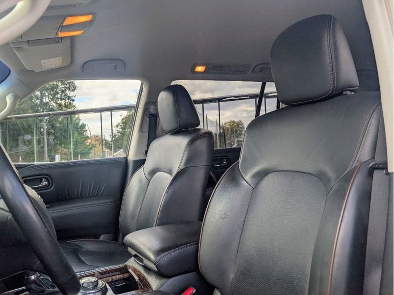 Used 2017 Nissan Armada SL w/ Interior Lighting Package image 28