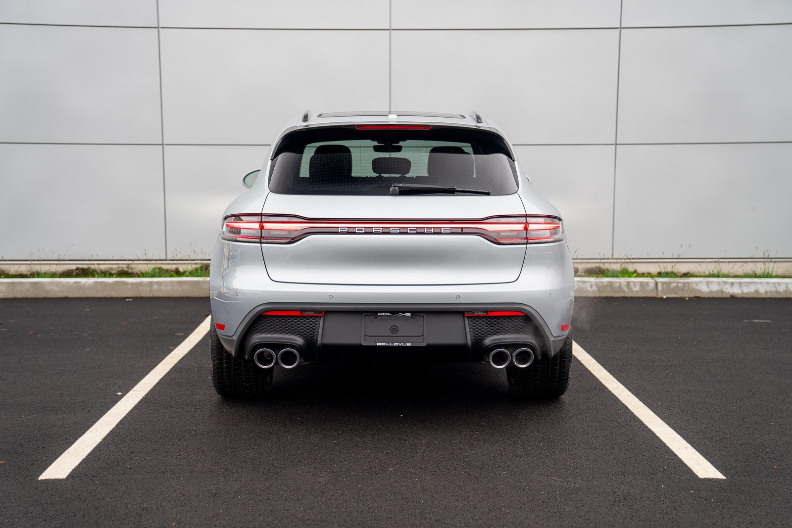 Certified 2026 Porsche Macan AWD/4WD image 7