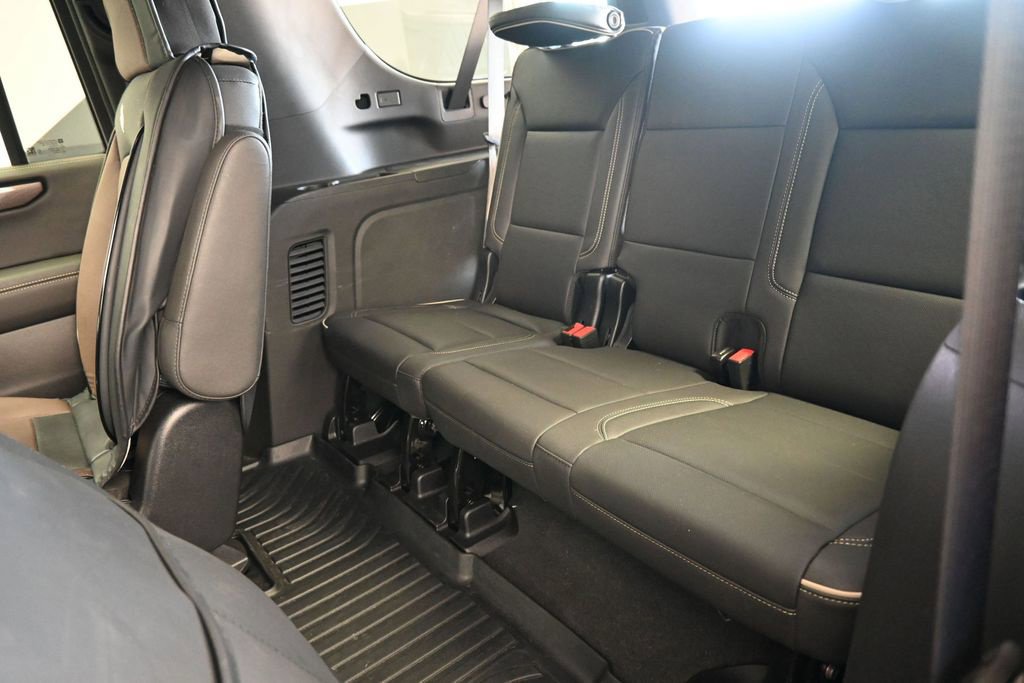 Used 2025 GMC Yukon XL Elevation AWD/4WD image 18