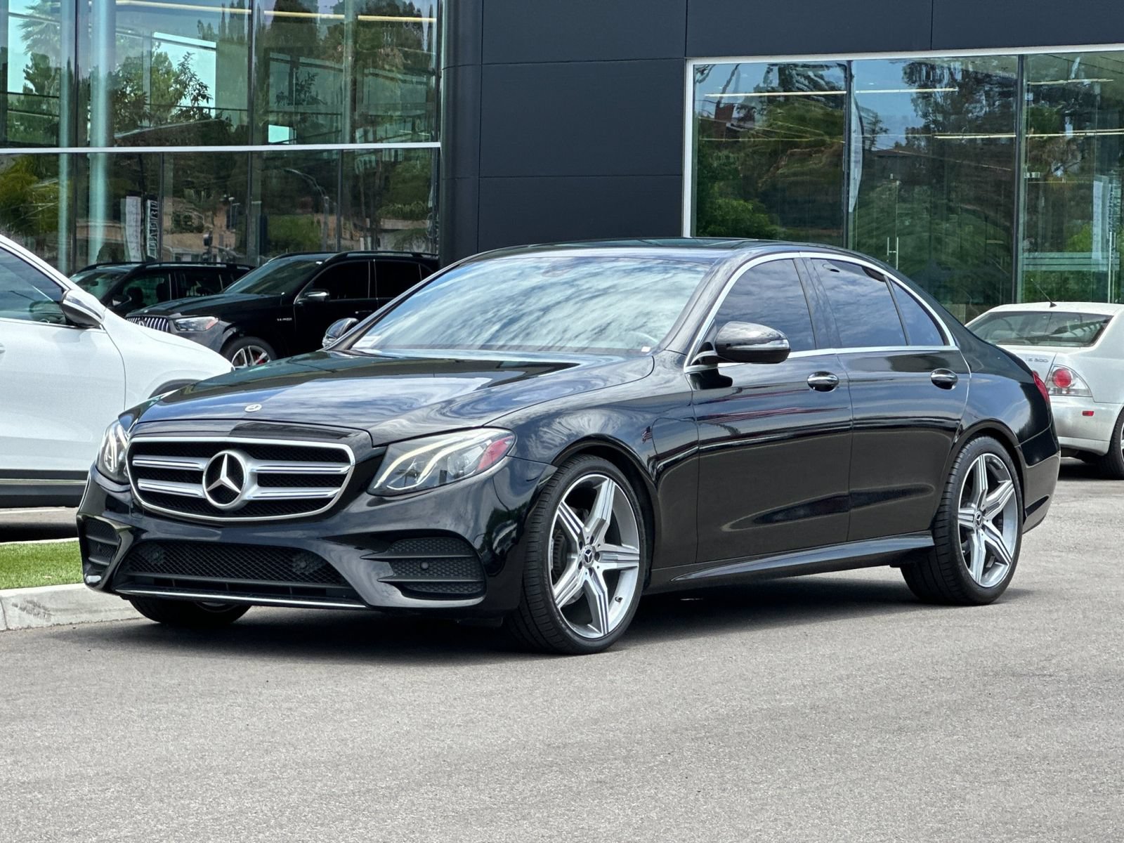 Used 2019 Mercedes-Benz E 300 image 7